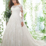 Abito da sposa a maniche lunghe in pizzo taglie comode 2023 Morilee mod Patience