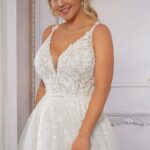 Abito da sposa con spacco Morilee 2023