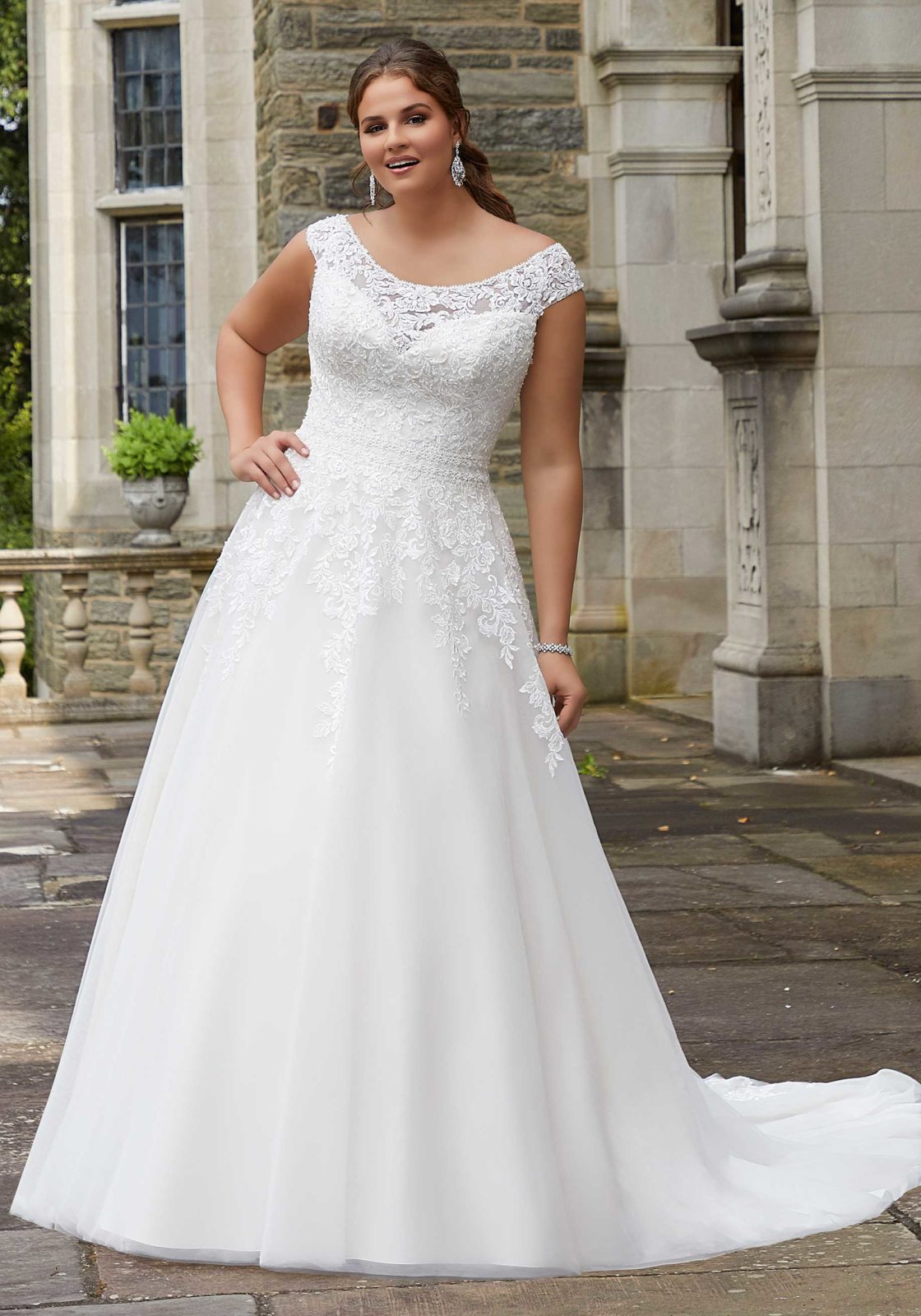 Morilee abito da sposa taglio A Line 2023 con scollo a barchetta