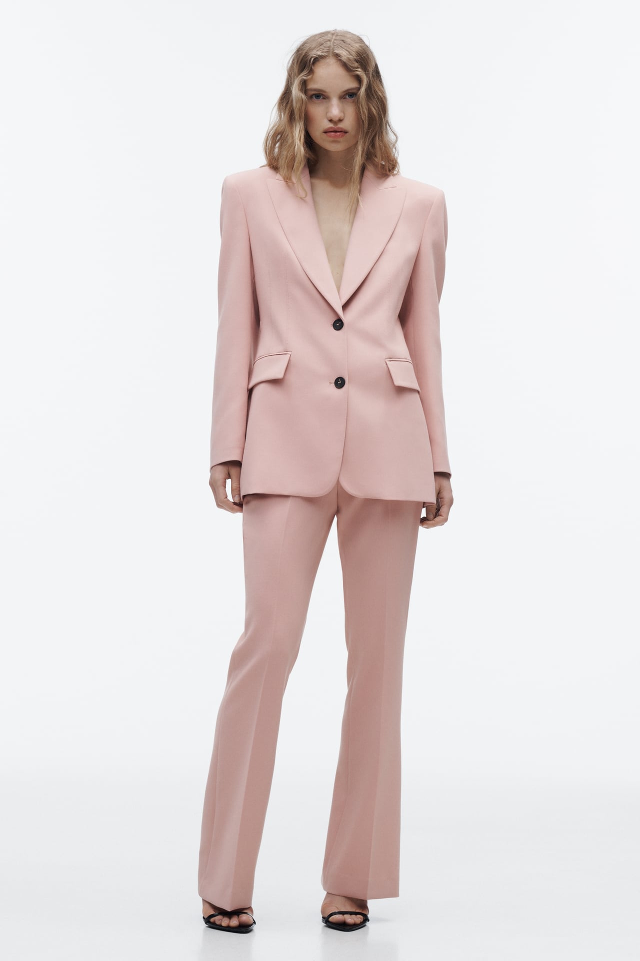 Completo rosa giacca e pantaloni ZARA 2023