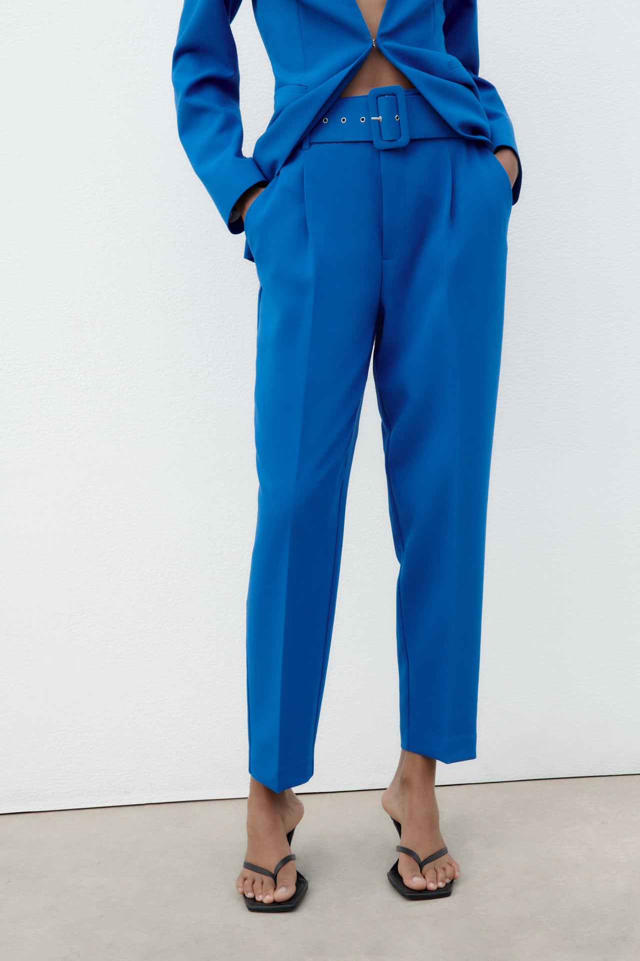 Pantaloni con cintura vestito ZARA 2023