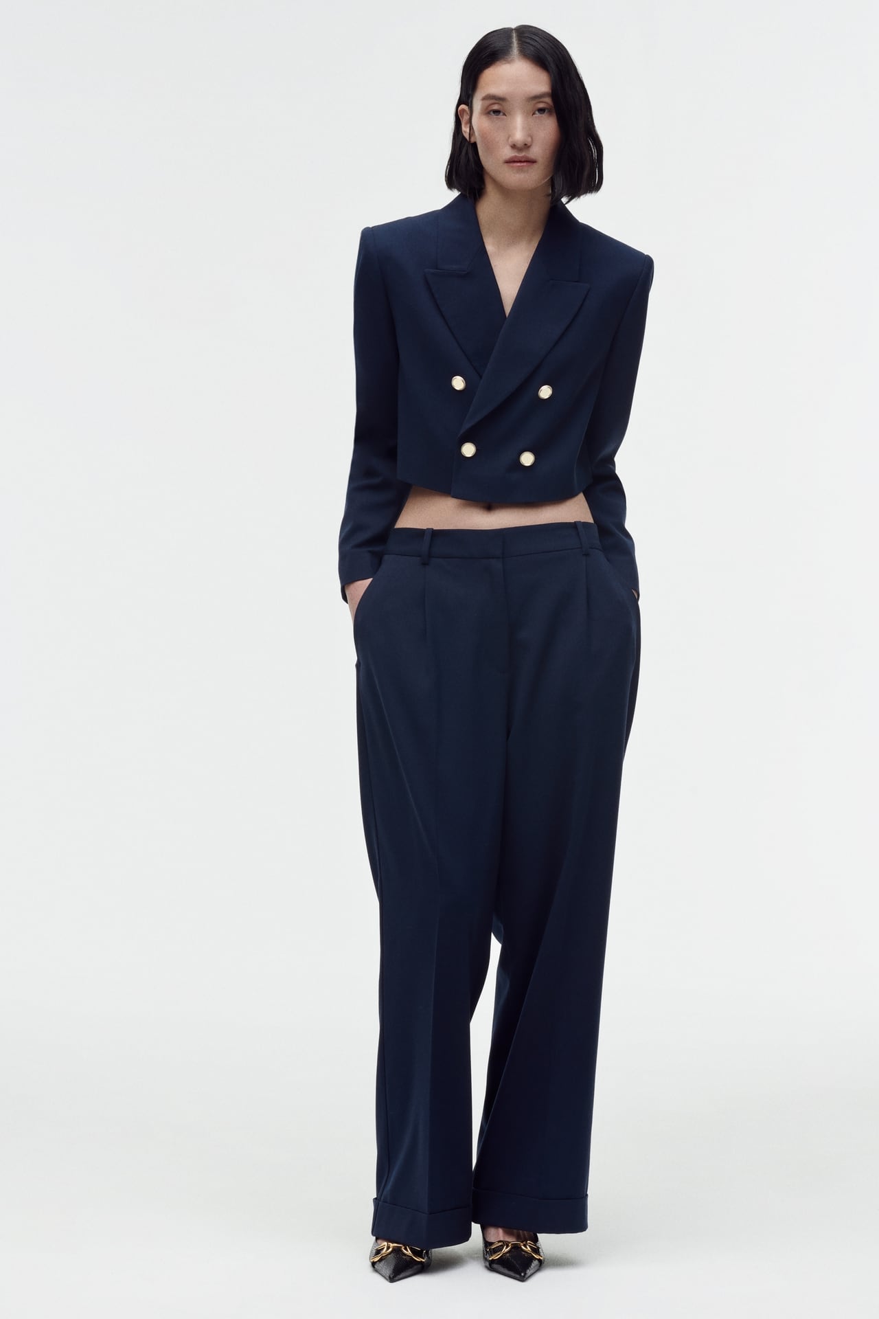 Tailleur con blazer cropped 2023