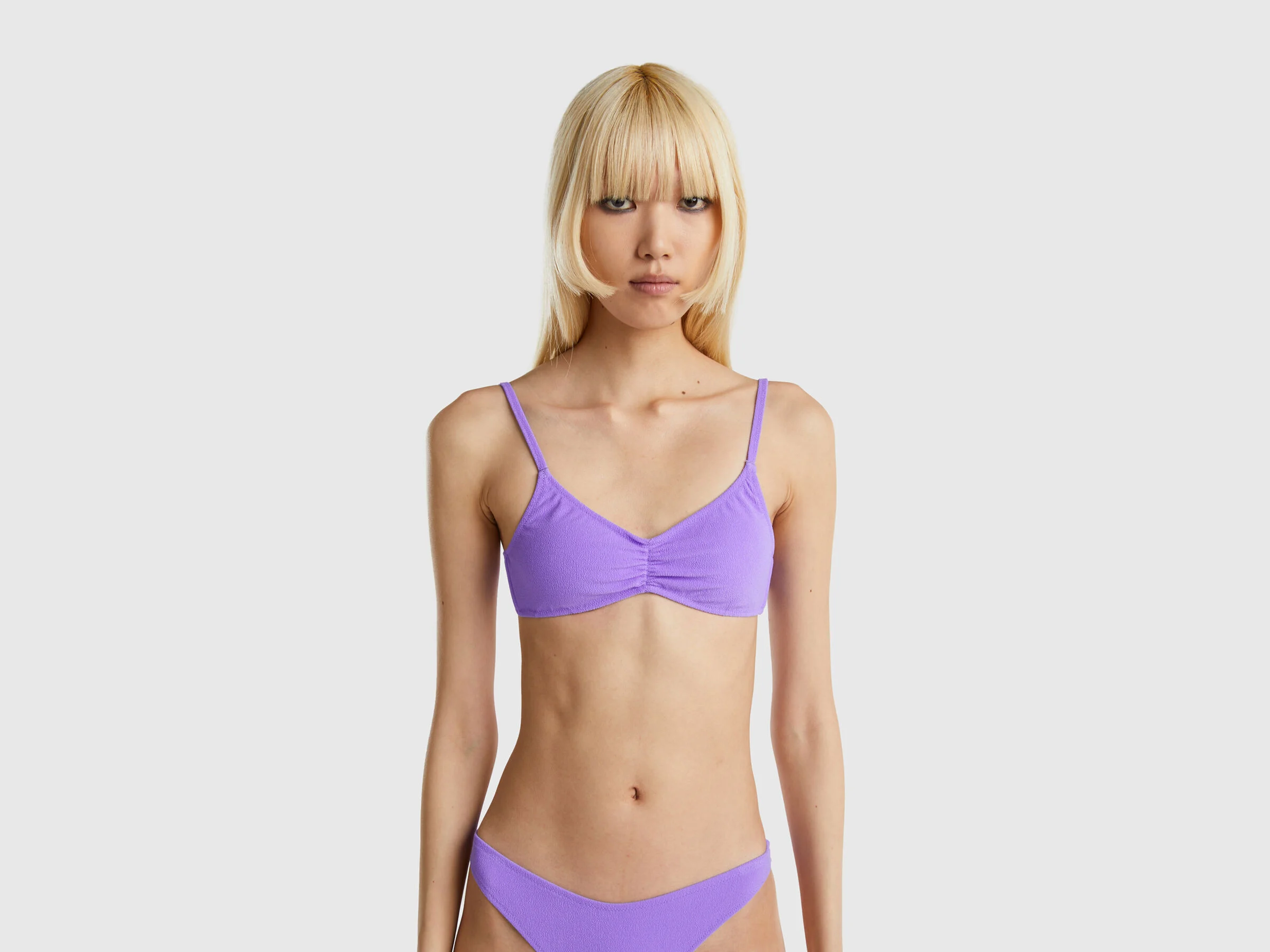 Benetton costume da bagno color lilla estate 2023
