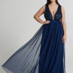 Abito da sera e da cerimonia in tulle blu notte Rinascimento nuova collezione invernale 2024