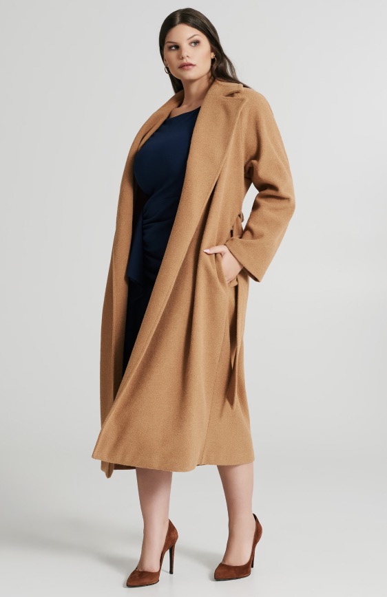 Cappotto a vestaglia color cammello inverno 2024 Rinascimento