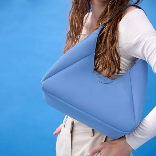 Nuova Borsa O Bag Ginevra colore blu carta di zucchero Nuova Borsa O Bag Ginevra colore blu carta di zucchero