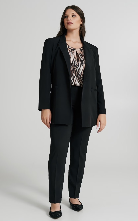 Tailleur nero Rinascimento