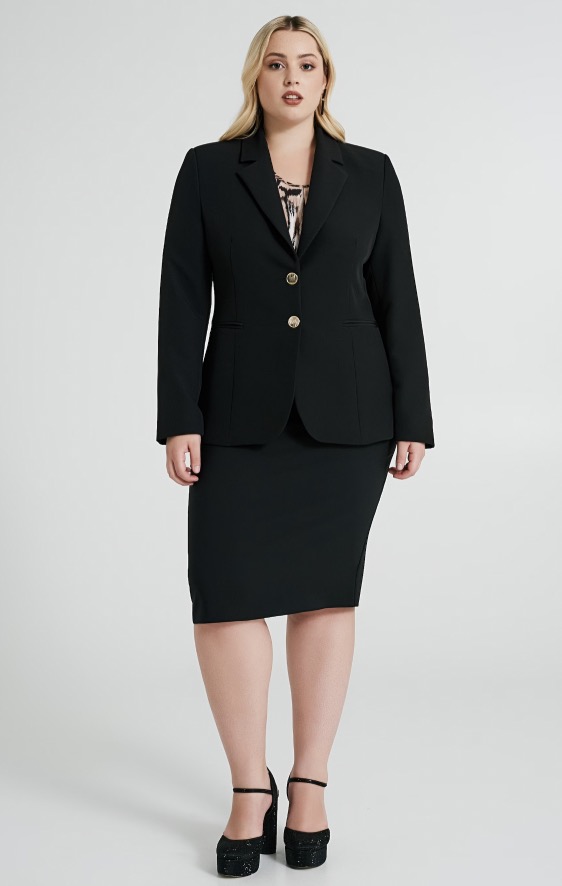 Tailleur nero giacca e gonna