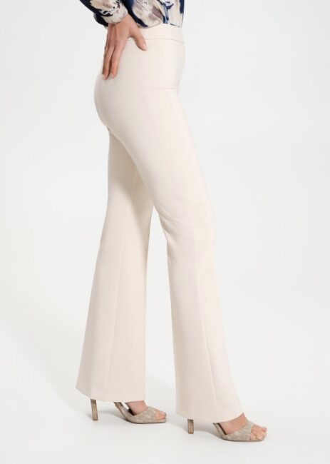 Pantaloni flared beige Rinascimento 2024 Pantaloni flared beige Rinascimento 2024