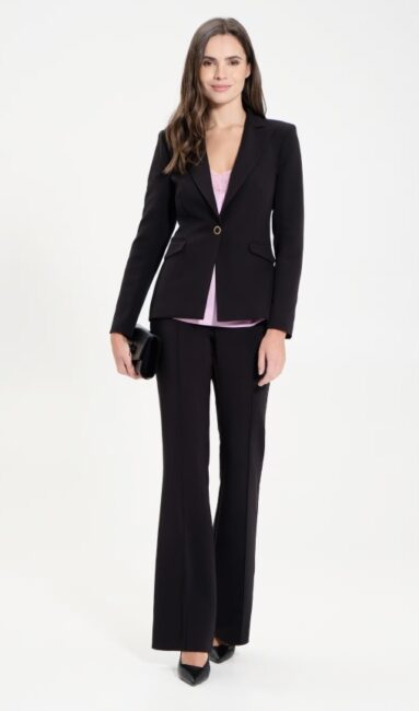 Tailleur nero Rinascimento 2024 Tailleur nero Rinascimento 2024