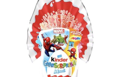 Uovo di Pasqua 2024 Kinder Marvel Maxi