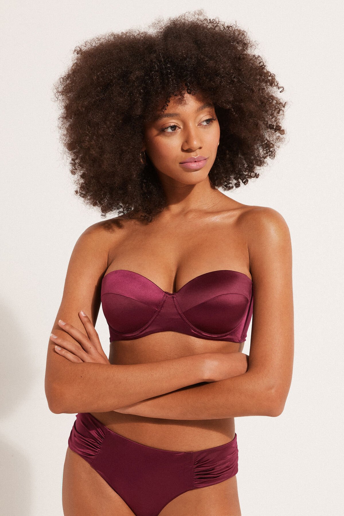 Bikini a fascia con slip con arriccio Tezenis estate 2024