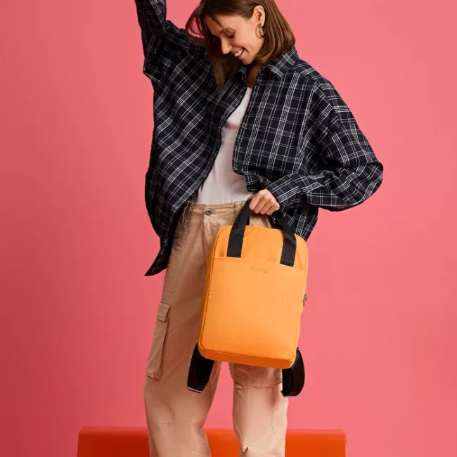 Zaino arancione O bag estate 2024 Zaino arancione O bag estate 2024