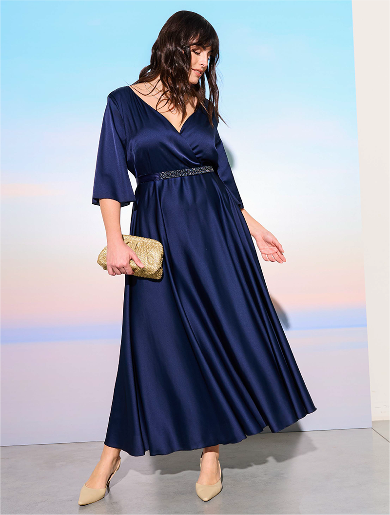 Abito da cerimonia Rinascimento linea curvy collezione primavera estate 2025