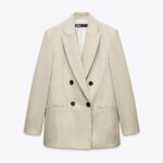 Giacca doppiopetto over Zara collezione primavera 2025