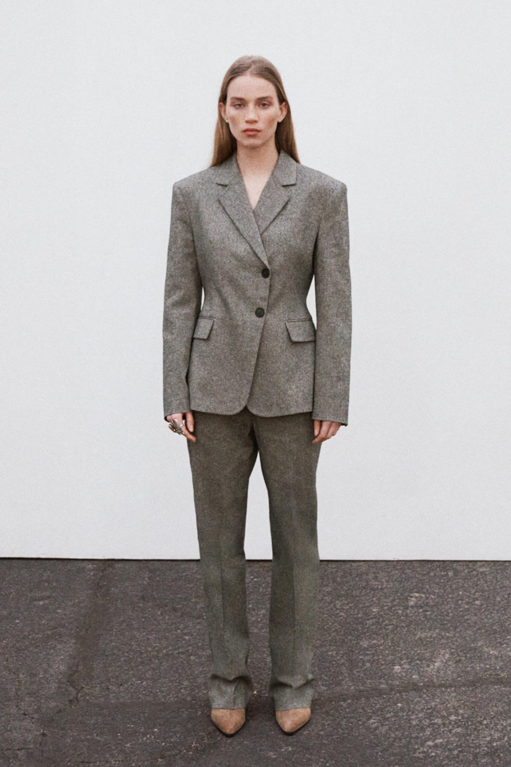 Nuovo tailleur donna ZARA 2025