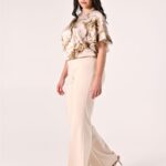 Pantaloni ampi con blusa marmorizzata
