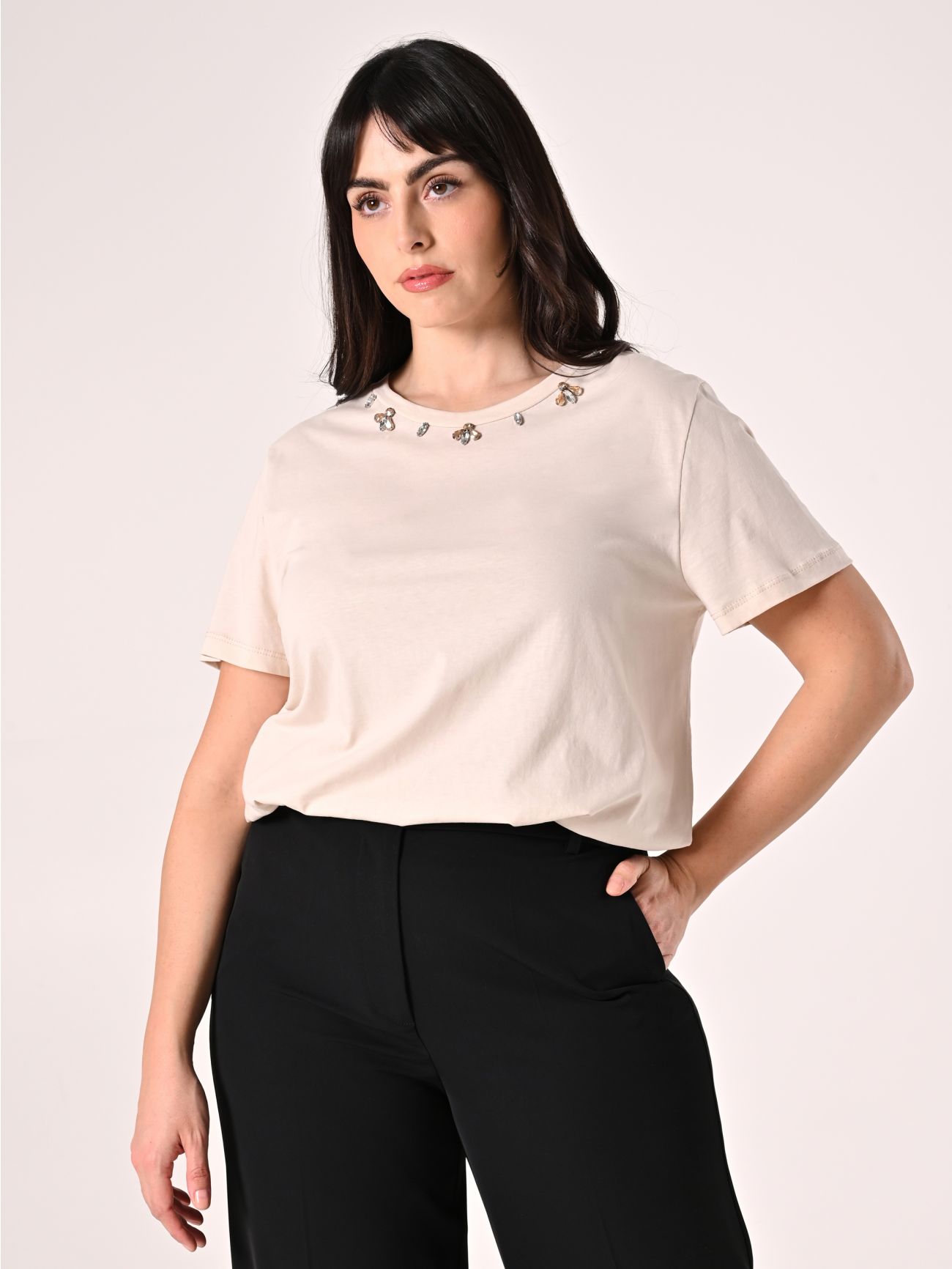 T shirt a maniche corte con strass