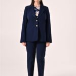 Tailleur blu Rinascimento curvy collezione primavera 2025