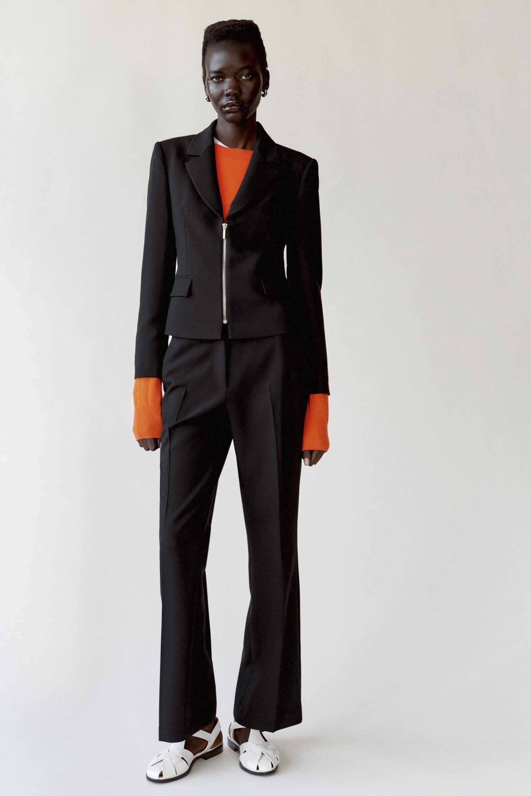 Tailleur donna con giacca con zip