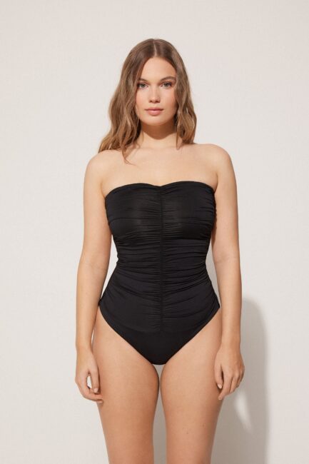 Costume intero nero a fascia con drappeggio 2025 Costume intero nero a fascia con drappeggio 2025