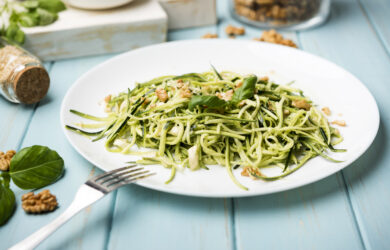 Spaghetti di zucchine come cucinarli e tagliarli