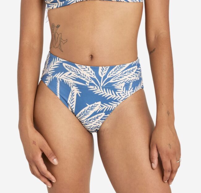 Bikini con slip a vita alta Bikini con slip a vita alta