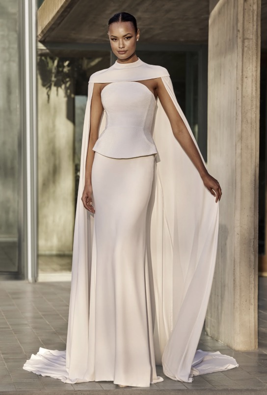 Abito da sposa minimal chic Pronovias 2026