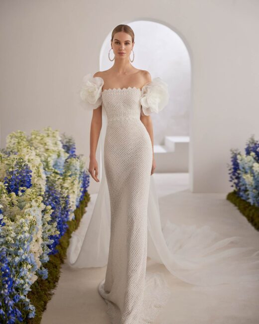Abito da sposa retato con perline Rosa Clarà 2026 Abito da sposa retato con perline Rosa Clarà 2026