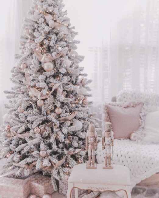 Colori delicati pastello Tendenze Albero di Natale 2025 Colori delicati pastello Tendenze Albero di Natale 2025