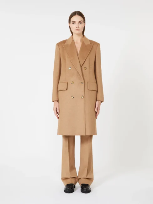 Max Mara nuovo cappotto doppiopetto in cammello Max Mara nuovo cappotto doppiopetto in cammello