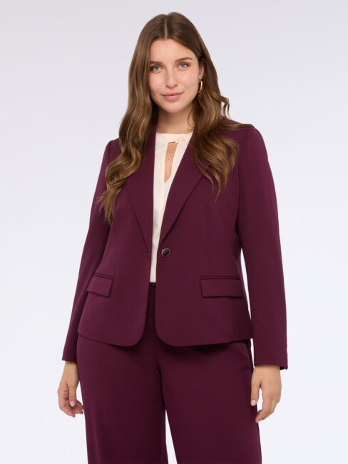 Tailleur in tessuto tecnico Fiorella Rubino autunno inverno 2025 2026 Tailleur in tessuto tecnico Fiorella Rubino autunno inverno 2025 2026