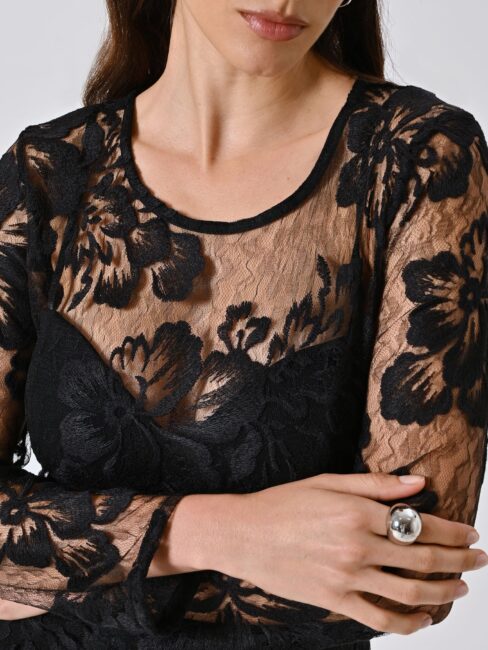 Dettaglio velato abito Rinascimento