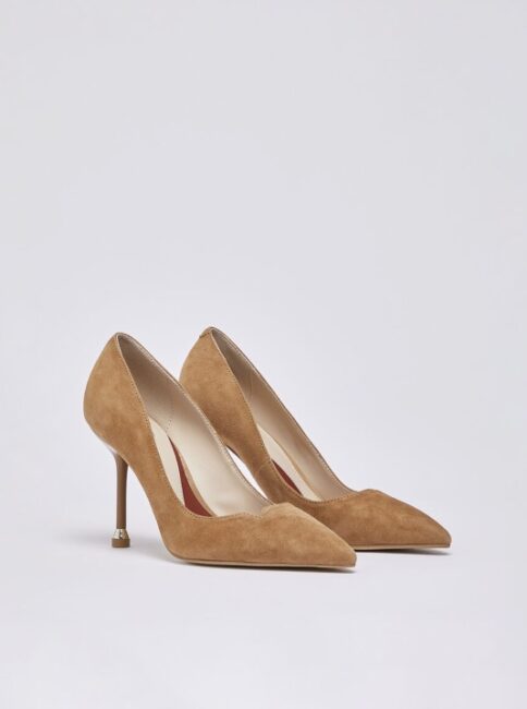 Scarpe decolletè in camoscio colore cammello
