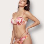 Costume due pezzi con reggiseno a fascia e brasiliana Yamamay 2026