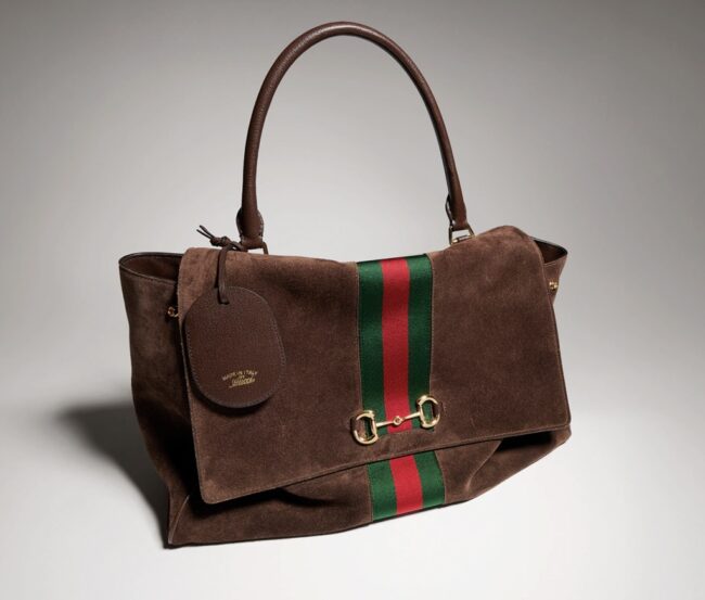 Borsa Paparazzo Gucci grande in camoscio marrone