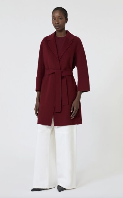 Cappotto corto a vestaglia colore bordeaux Cappotto corto a vestaglia colore bordeaux